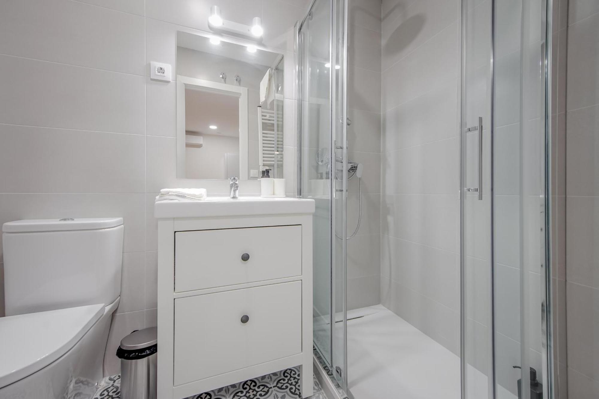 Cozy&New Apartment Para 6Pax En La Plaza De Tirso - Madrid E1 Dış mekan fotoğraf