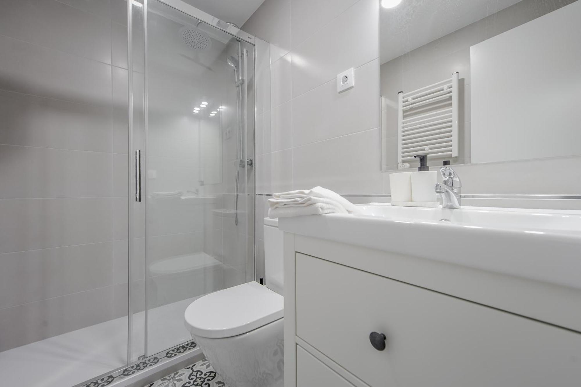 Cozy&New Apartment Para 6Pax En La Plaza De Tirso - Madrid E1 Dış mekan fotoğraf