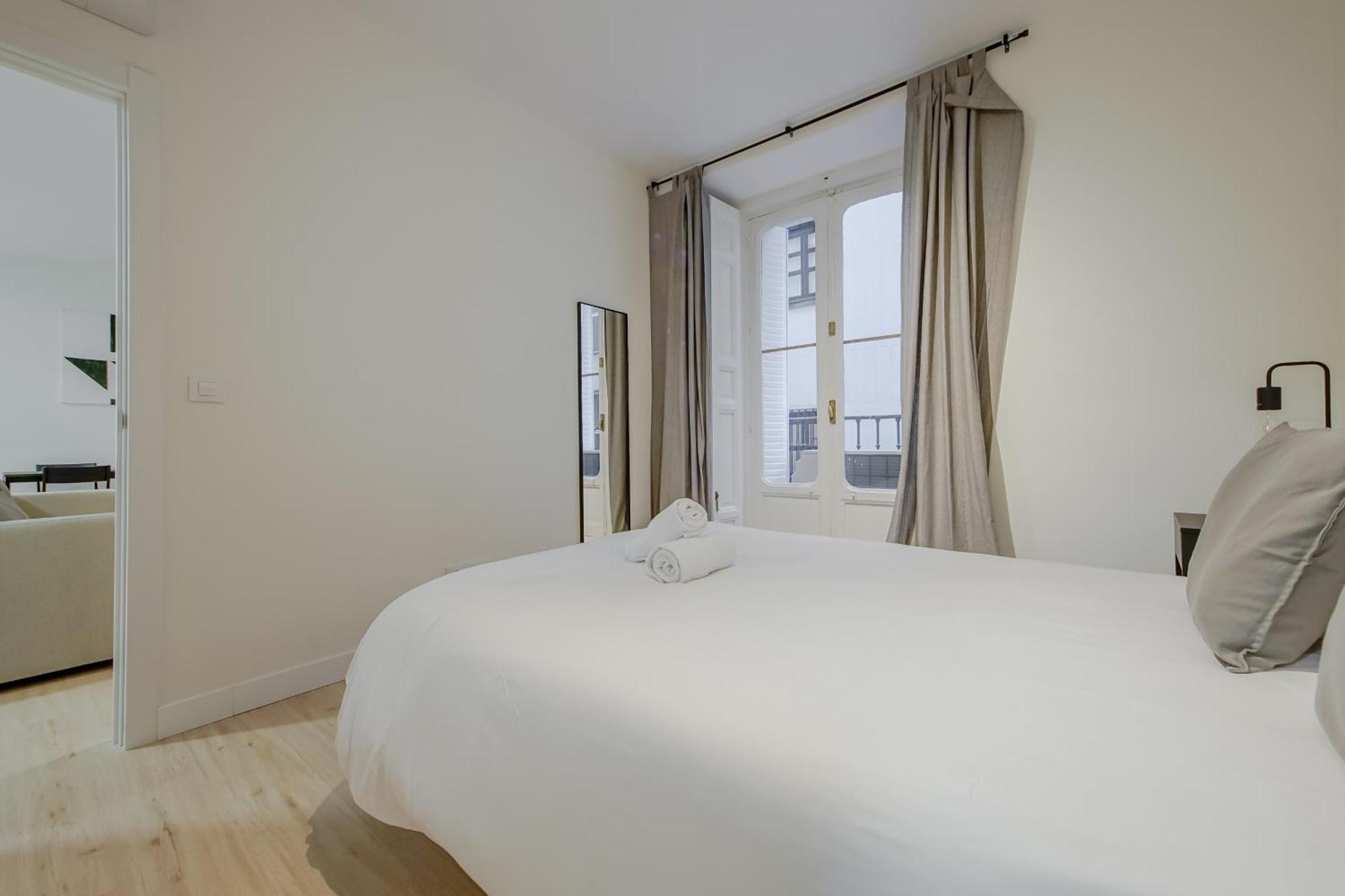 Cozy&New Apartment Para 6Pax En La Plaza De Tirso - Madrid E1 Dış mekan fotoğraf