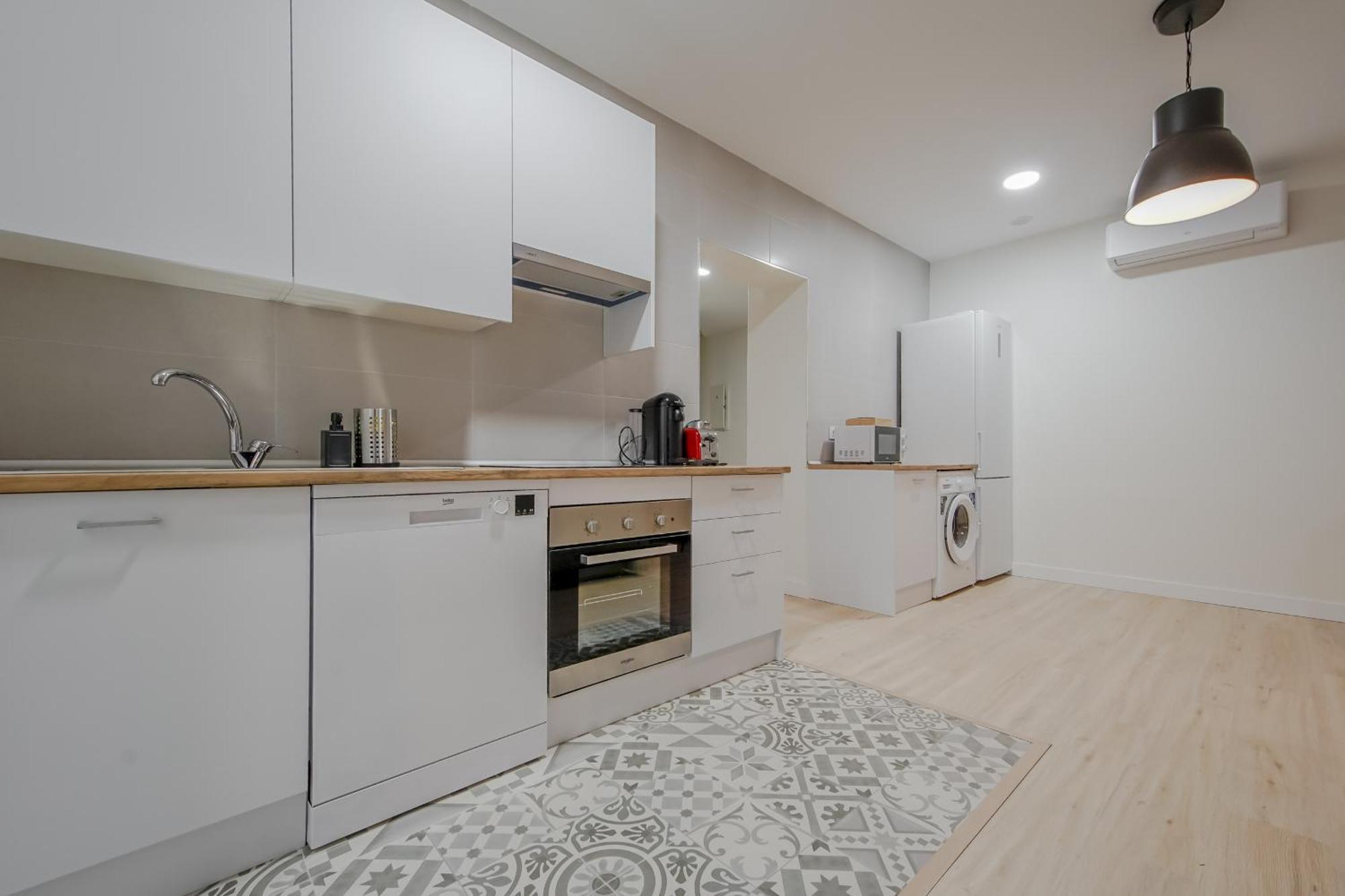 Cozy&New Apartment Para 6Pax En La Plaza De Tirso - Madrid E1 Dış mekan fotoğraf